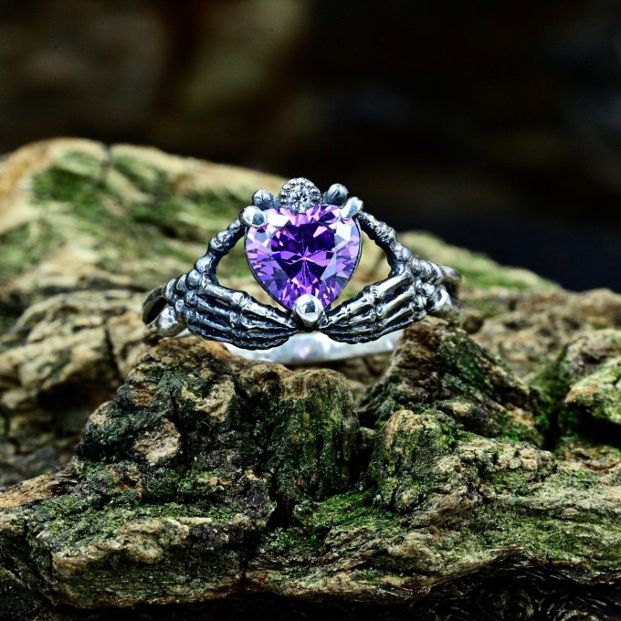 Majestic Gothic Silver Ring with Deep Amethyst Gemstone