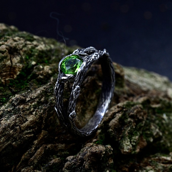 Gothic Silver Ring with Emerald and Branch Design