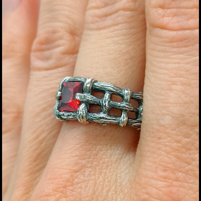 Gothic Chain Ring with Fiery Garnet Gemstone