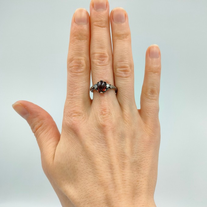 Elegant Gothic Ring with Moonstone Gemstone