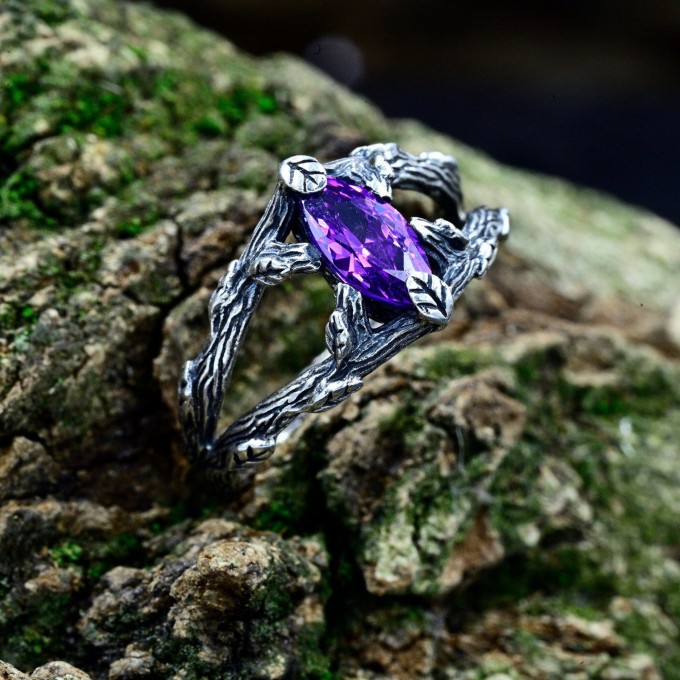 Gothic Amethyst Ring with Intricate Silver Craftsmanship