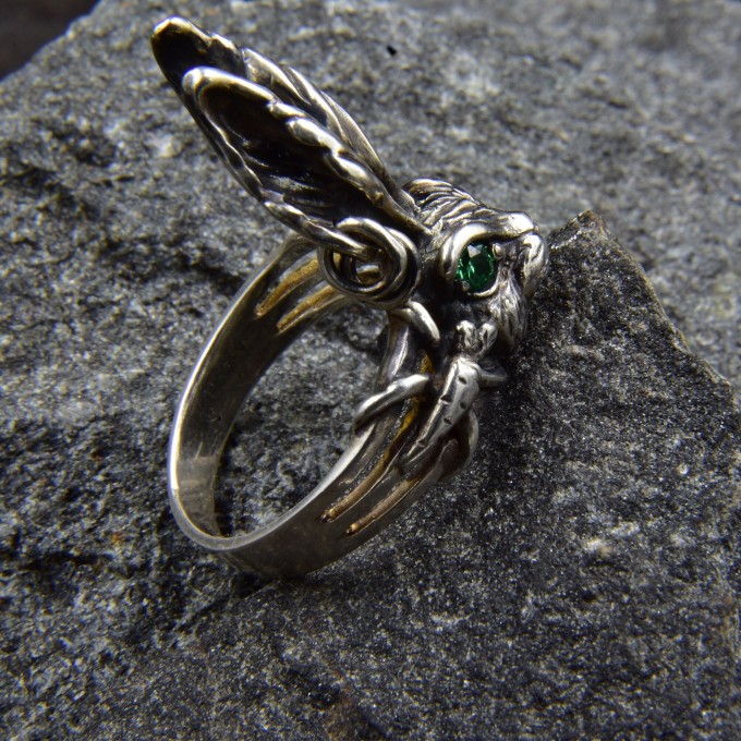 Gothic Emerald Ring with Enchanted Flame Motif