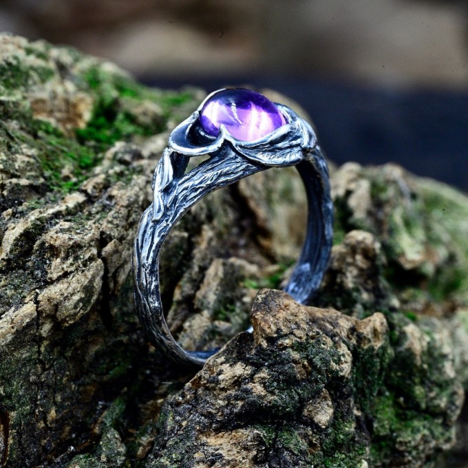 Handcrafted Silver Ring Featuring a Radiant Amethyst