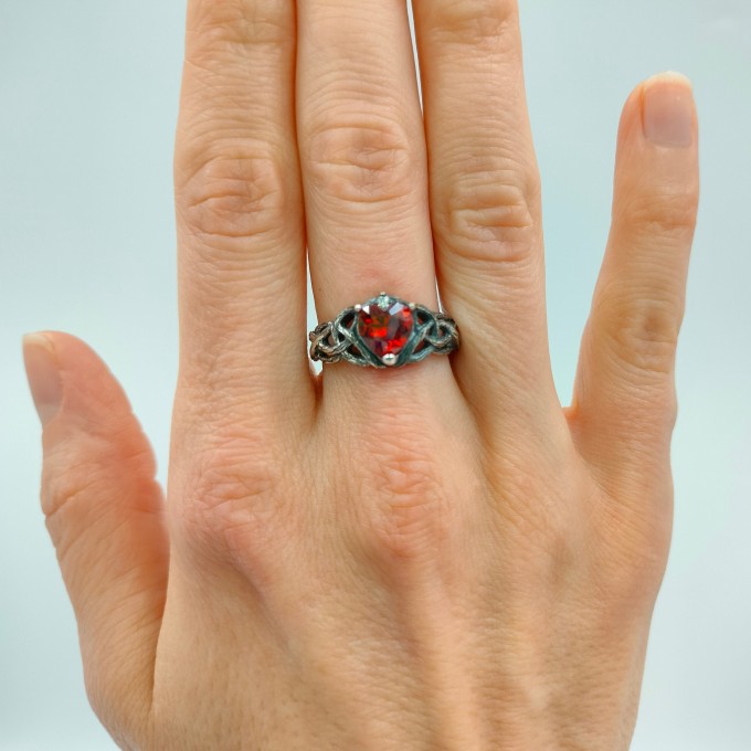 Dark Crimson Garnet Ring – Gothic Elegance in Silver
