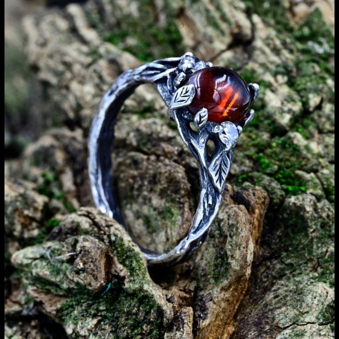 Handcrafted Silver Ring Featuring a Fiery Garnet