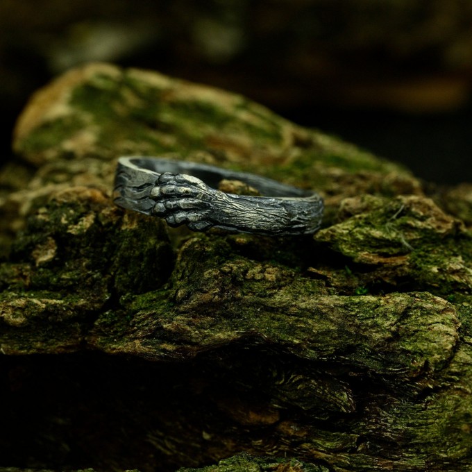 Textured Gothic Ring with Nature-Inspired Details
