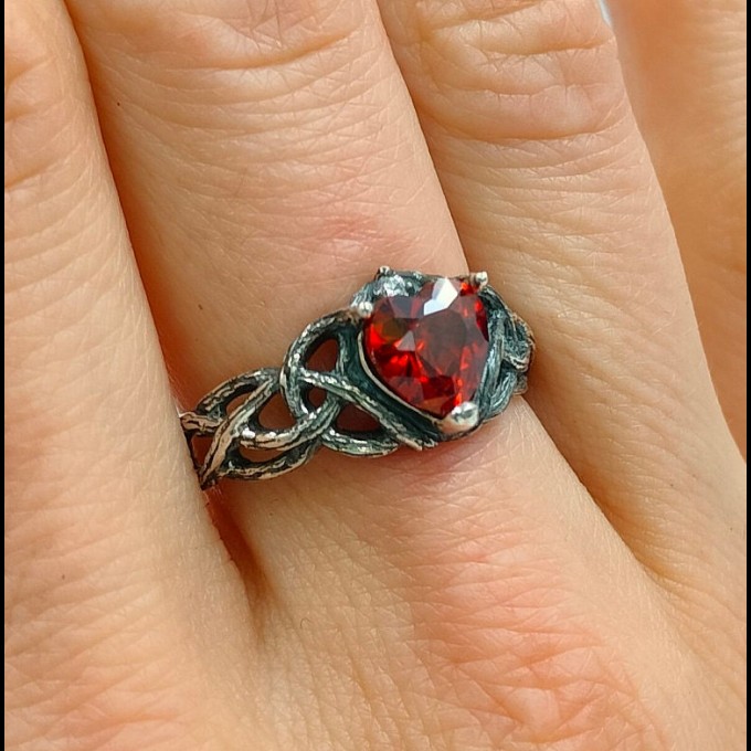 Dark Crimson Garnet Ring – Gothic Elegance in Silver