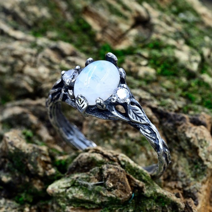 Elegant Gothic Ring with Moonstone Gemstone