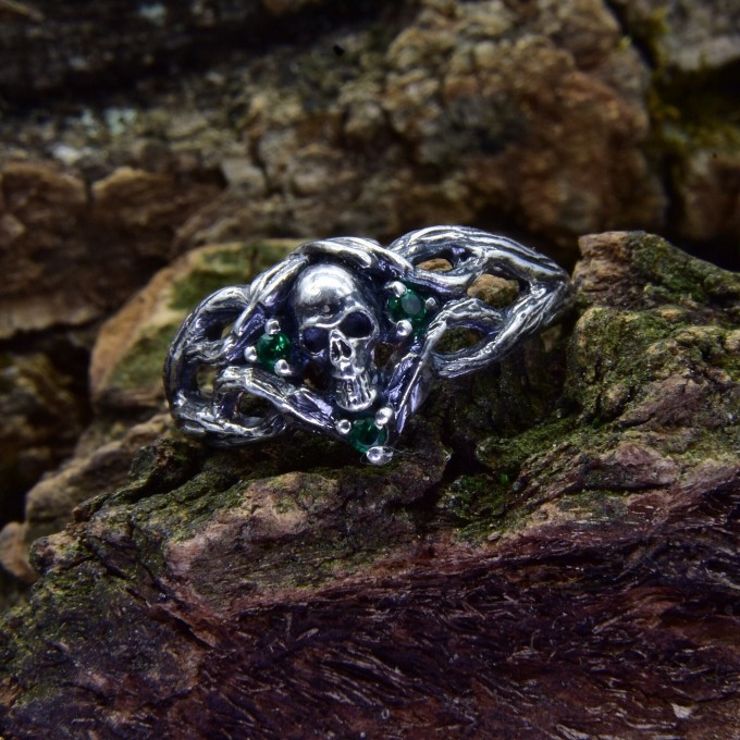 Bold Gothic Skull Ring with Emerald Details