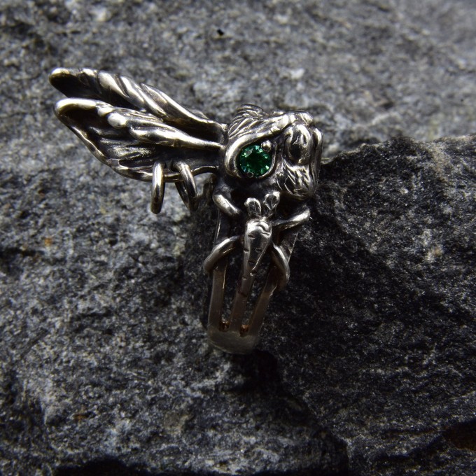 Gothic Emerald Ring with Enchanted Flame Motif