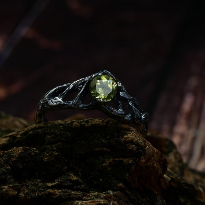 Forest's Embrace: Gothic Sterling Silver Ring with an Enchanted Olivine