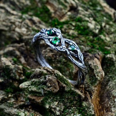 Branch and Leaf Ring for Woman with Emerald, Unique Silver Branch Engagement Ring, Fantasy Forest Wedding Ring for Her