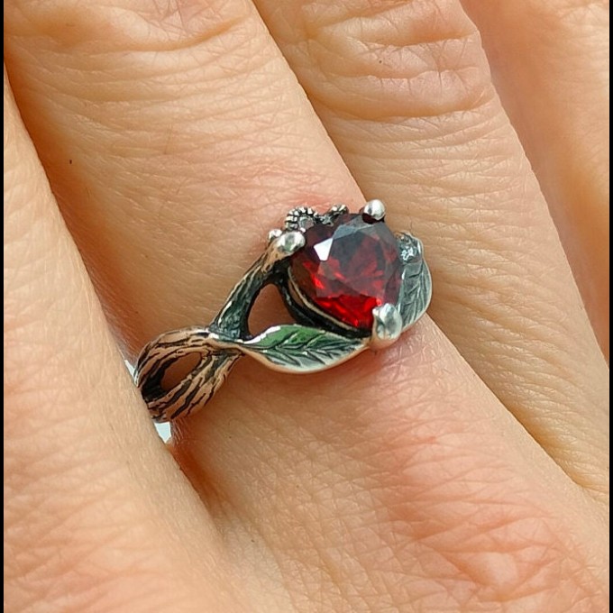 Heart of Shadows: Gothic Sterling Silver Ring with Garnet Gemstone