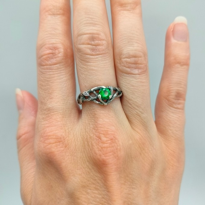 Handcrafted Silver Ring with Emerald - A Touch of Green Elegance