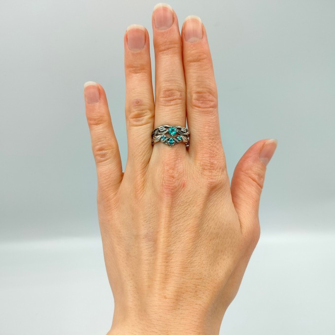 Elegant Vine Design Silver Ring Set with Blue Topaz