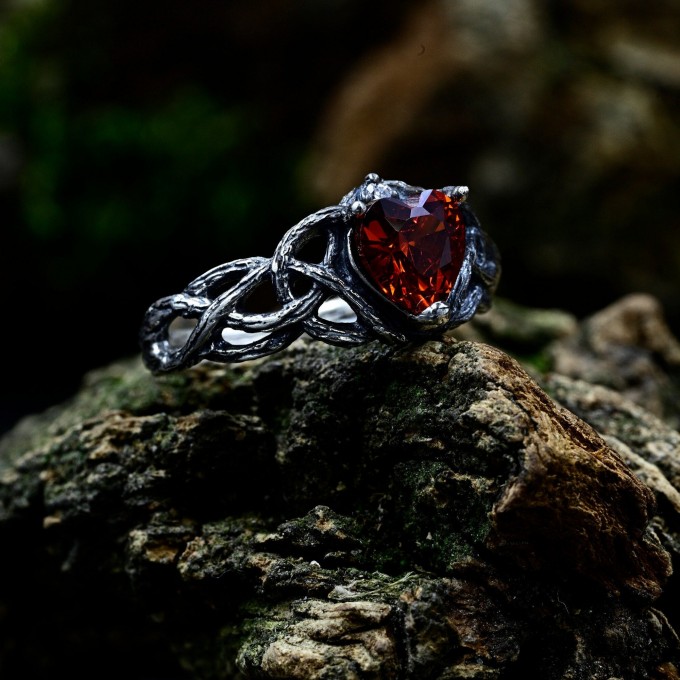 Dark Crimson Garnet Ring – Gothic Elegance in Silver