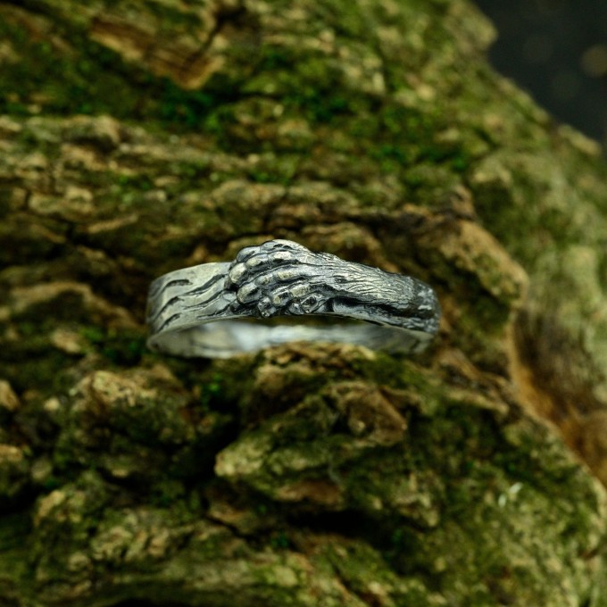 Textured Gothic Ring with Nature-Inspired Details