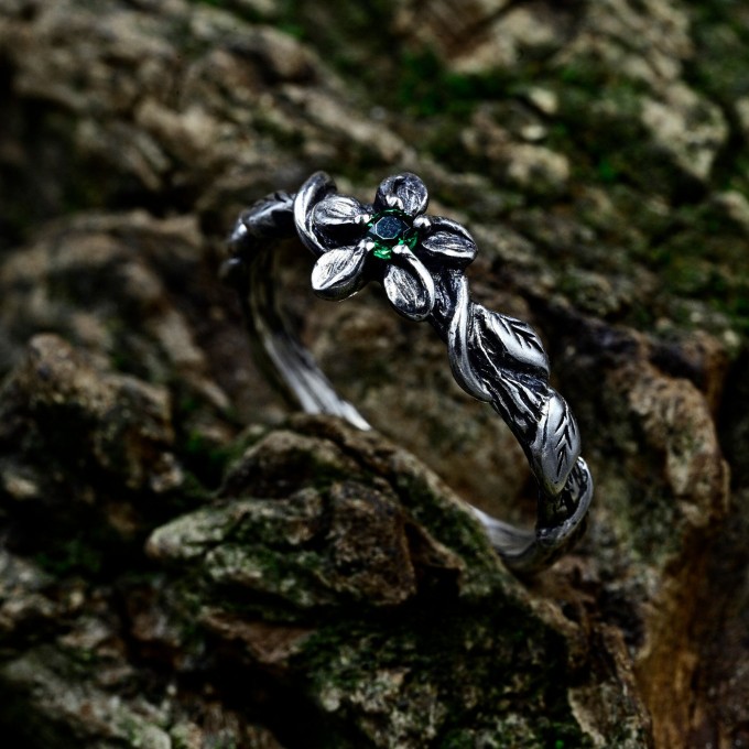 Delicate Gothic Ring with Emerald and Leaf Design|Unusual Nature-Inspired Engagement Ring