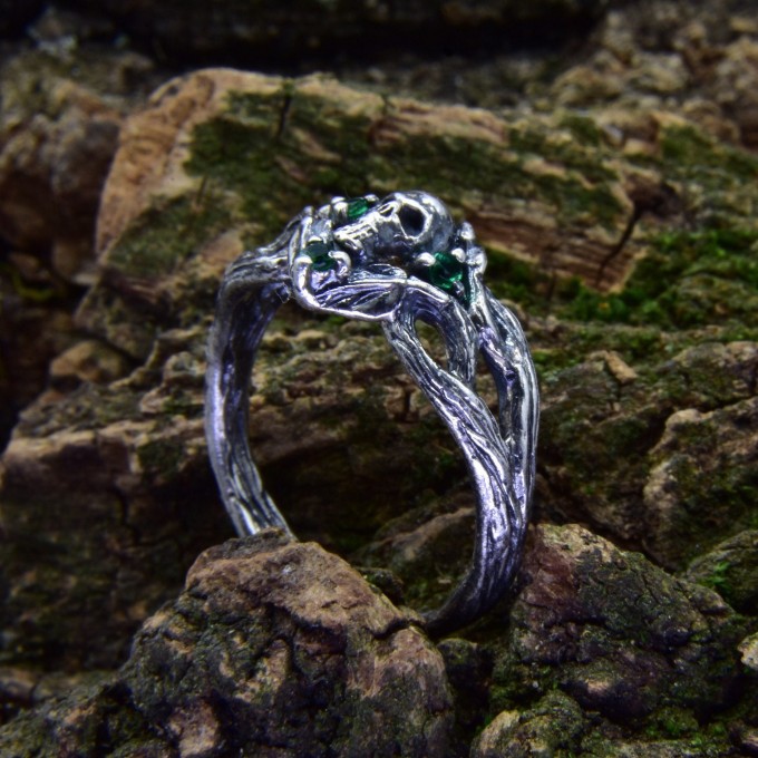 Bold Gothic Skull Ring with Emerald Details