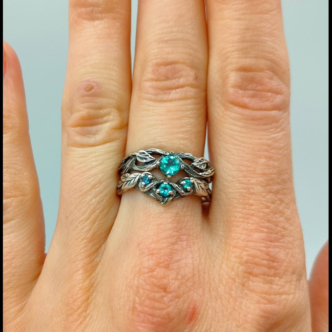 Elegant Vine Design Silver Ring Set with Blue Topaz
