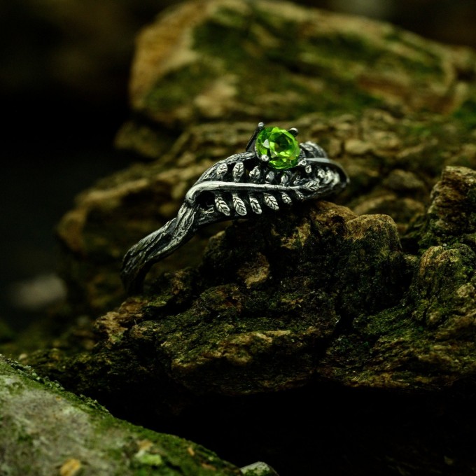 Guardian's Vine: Gothic Sterling Silver Ring with Olivine Gemstone
