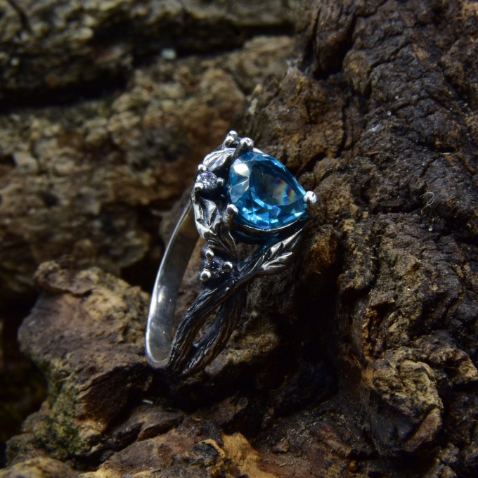 Gothic Silver Ring Featuring Sky Blue Topaz Gemstone