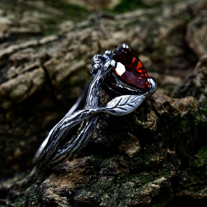 Heart of Shadows: Gothic Sterling Silver Ring with Garnet Gemstone