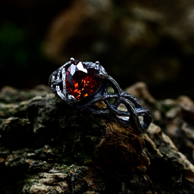 Dark Crimson Garnet Ring – Gothic Elegance in Silver