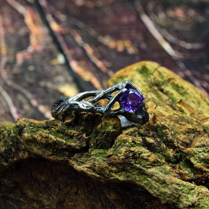 Gothic Amethyst Ring with Elegant Nature-Inspired Design