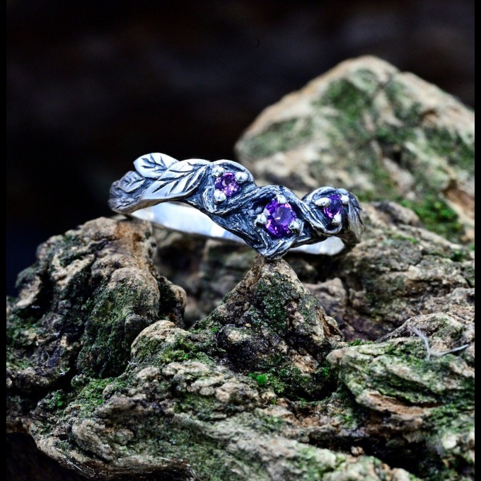 Delicate Silver Ring with Sapphire Petal Design