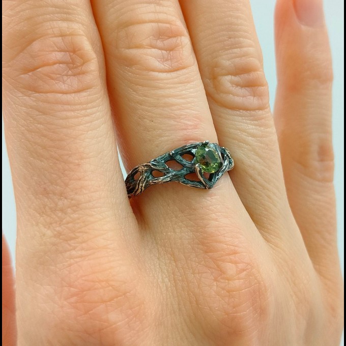 Forest's Embrace: Gothic Sterling Silver Ring with an Enchanted Olivine