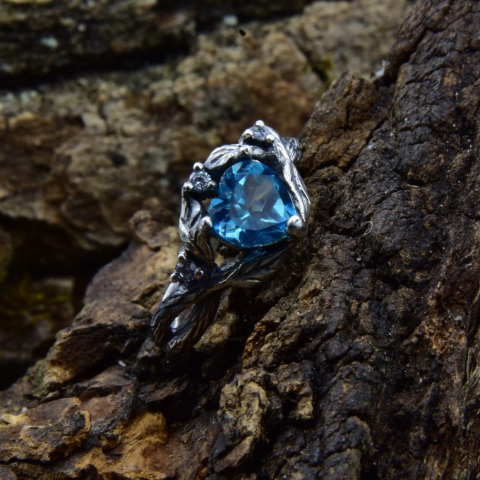 Elegant Blue Topaz Gothic Silver Ring