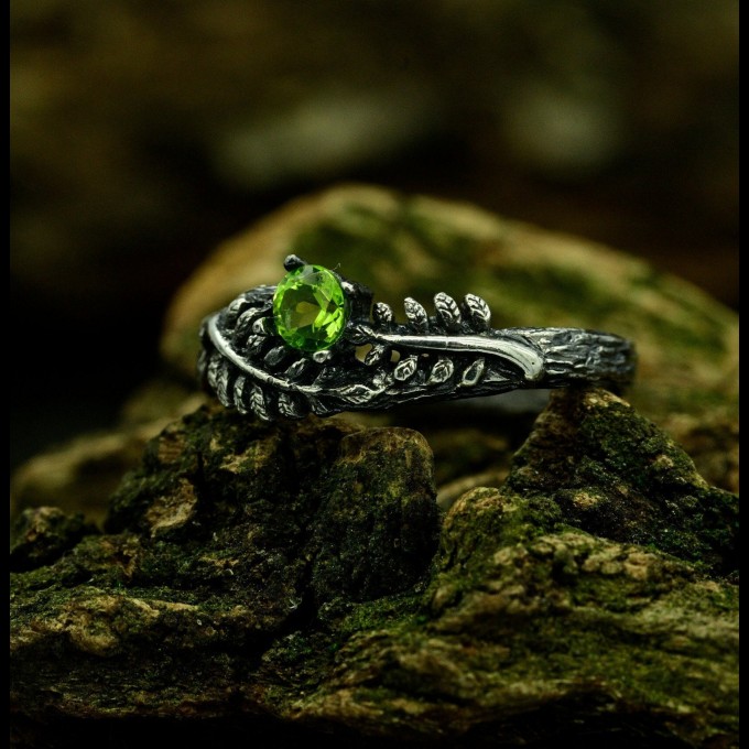 Guardian's Vine: Gothic Sterling Silver Ring with Olivine Gemstone
