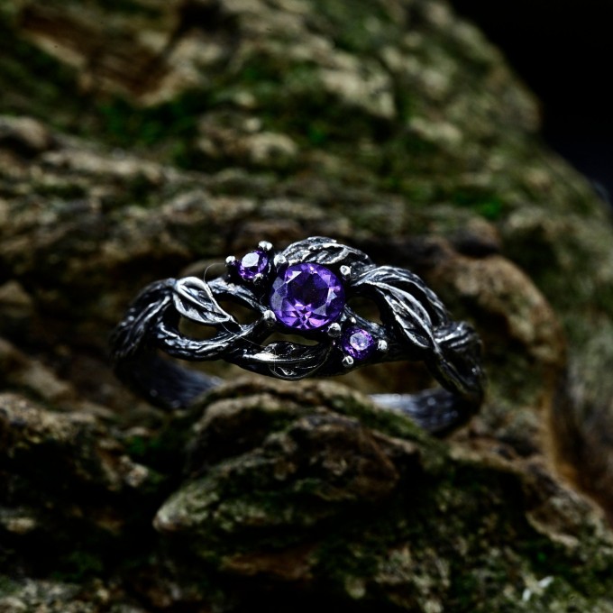 Silver Gothic Ring Adorned with Radiant Amethyst