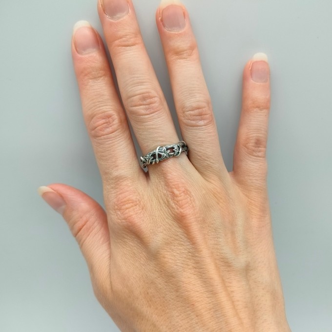Handcrafted Silver Ring with Detailed Natural Motifs