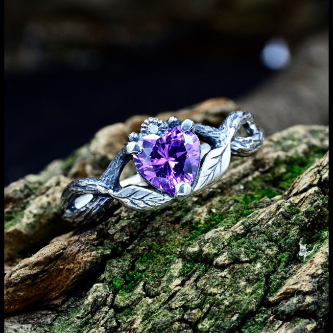 Gothic Amethyst Ring with Enchanted Leaf Motif