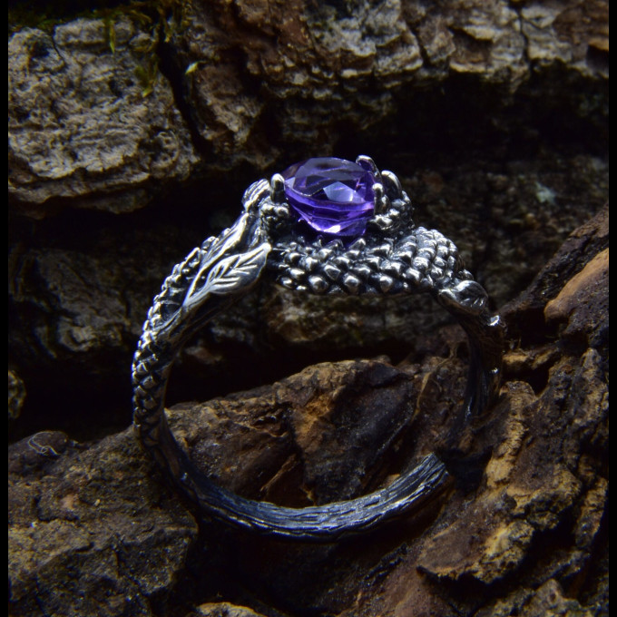 Gothic Amethyst Ring with Dragon Claw Motif