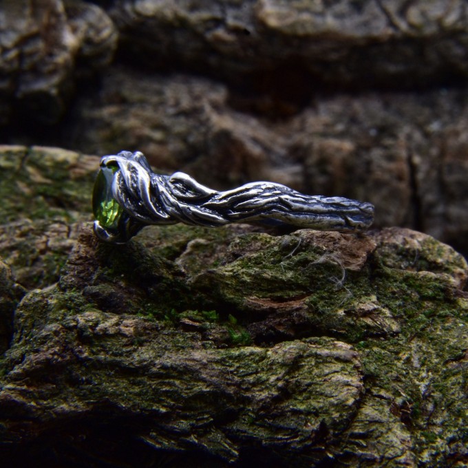 Twilight Silver Ring with Emerald Glow