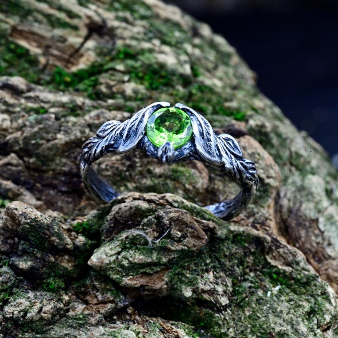 Gothic Peridot Ring with Mystical Leaf Motif