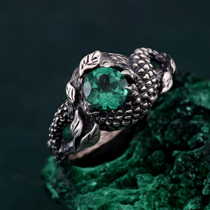 Enchanting Ring Dragon Scale - Serpentine Elegance in Silver Armor