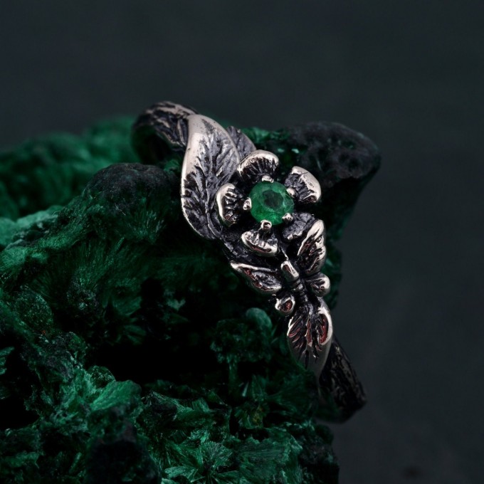 Elegant Silver Butterfly Ring – Violet Butterfly Design, Nature-Inspired Jewelry