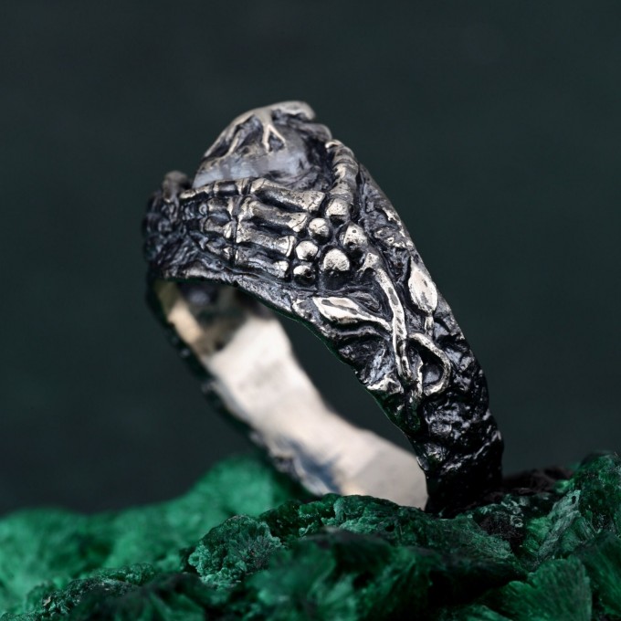 Gothic Claddagh Sterling Silver Ring - Irish Traditional Promise Ring