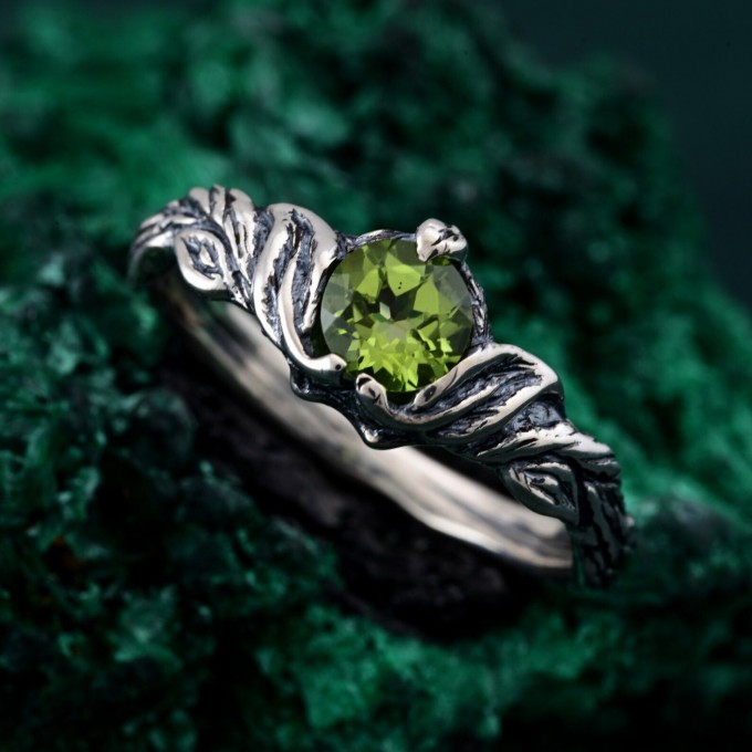 Rustic Elegance Twig Ring: Nature's Embrace and Woodland Promise Design