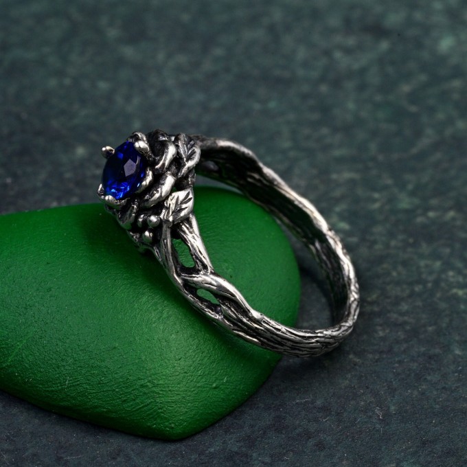 Leaf Embrace Sapphire Ring – Artistic Sterling Silver Botanical Engagement JewelryLeaf Embrace Sapphire Ring – Artistic Sterling Silver Botanical Engagement Jewelry