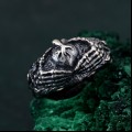 Heartbound Embrace: Gothic Skeleton Hands Ring
