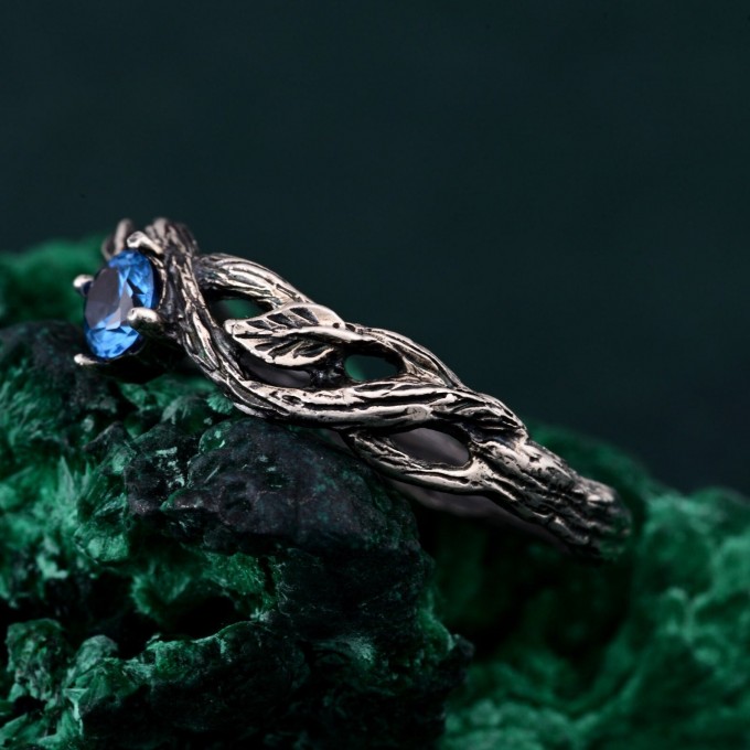 Leafy Branch with Topaz Ring – Nature-Inspired Gemstone Jewelry