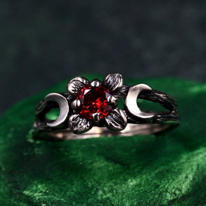 Lunar Trinity Garnet Ring – Triple Goddess Celestial Jewelry