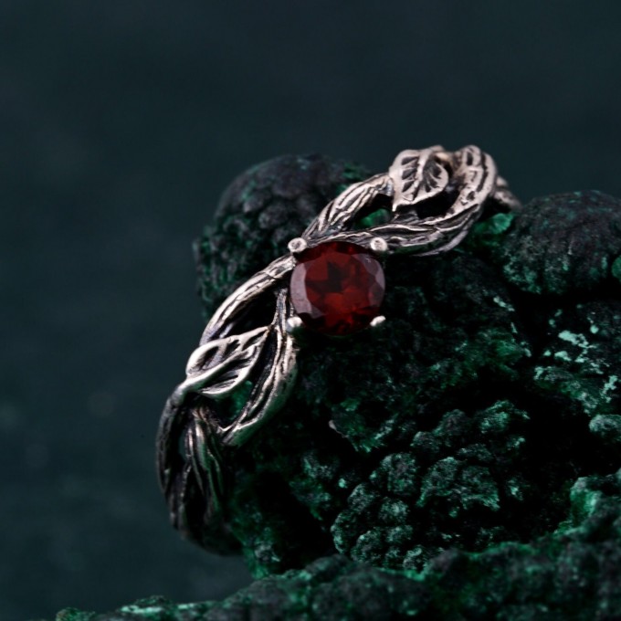 Leafy Branch with Garnet Ring – Nature-Inspired Silver Twig Jewelry