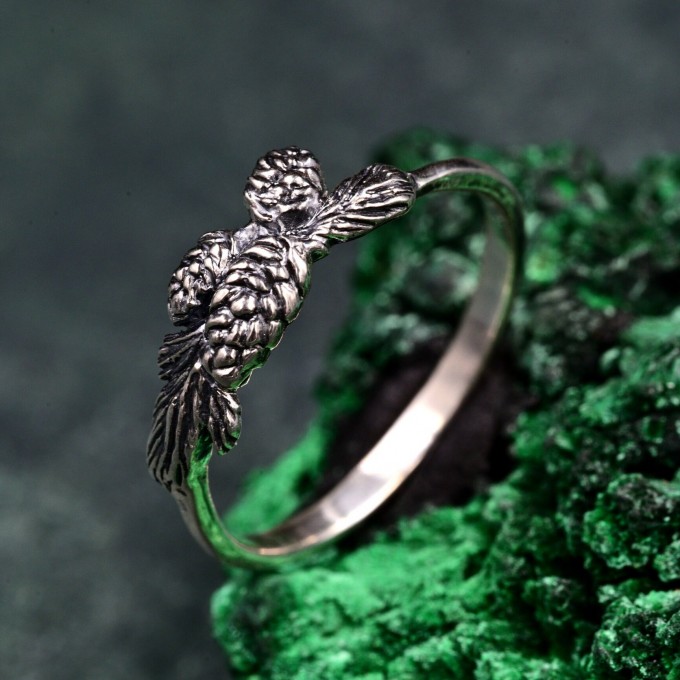 Unique Silver Twig Ring – Nature-Inspired Design, Perfect Christmas Jewelry for Women