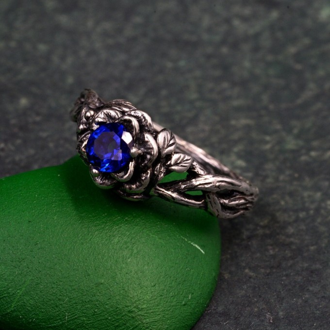 Petals of Dusk: Gothic Sapphire Ring